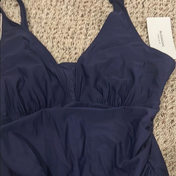 NWT BloomChic Blue One Piece Swimsuit with V-Neck and Textured Design - Picture 5 of 11